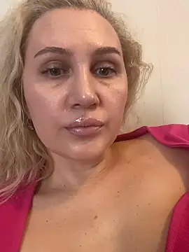 Snapshot of YourBlondee chatting on 10, 3, 2026 YourBlondee online show from 10, 3, 2026