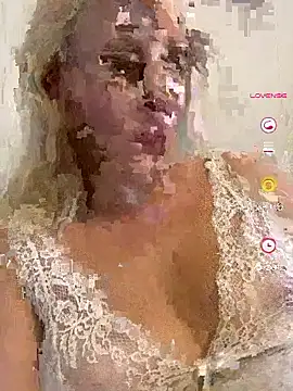 Snapshot of YourBlondee chatting on 6, 7, 2026 YourBlondee online show from 6, 7, 2026