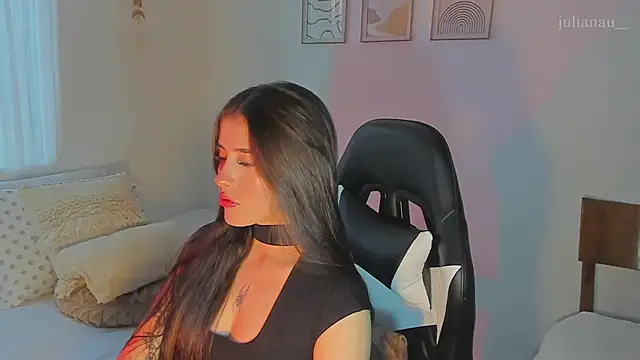 Snapshot of iriswest_ chatting on 6, 12, 2024 iriswest online show from 6, 12, 2024