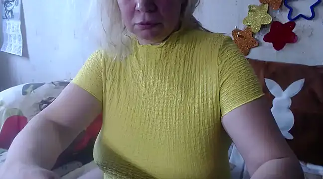 QueenLana online show from 4, 3, 2025