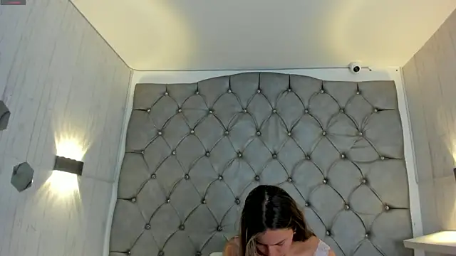 danaythamara1 online show from 28, 1, 2025