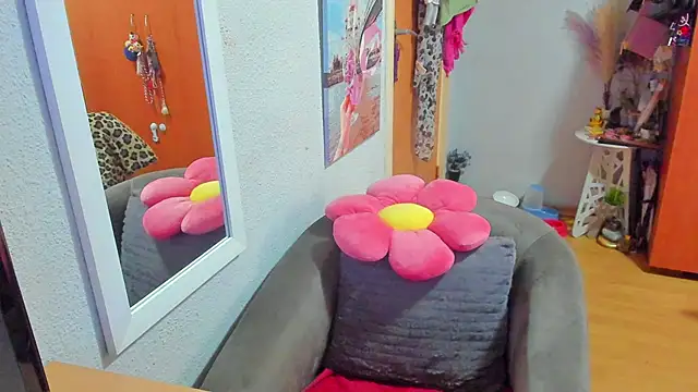 Snapshot of marie_marie03 chatting on 5, 3, 2025 marie marie03 online show from 5, 3, 2025