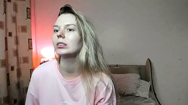 Snapshot of Vivian_Davis chatting on 15, 2, 2025 Vivian Davis online show from 15, 2, 2025