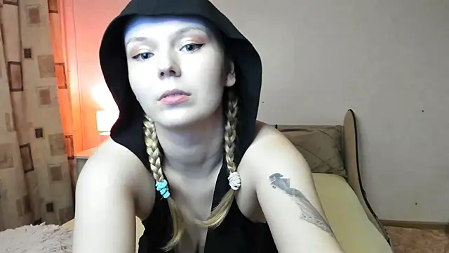 Snapshot of Vivian_Davis chatting on 4, 3, 2025 Vivian Davis online show from 4, 3, 2025