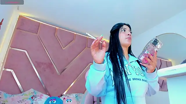 Snapshot of natalia-888 chatting on 14, 3, 2025 natalia-888 online show from 14, 3, 2025