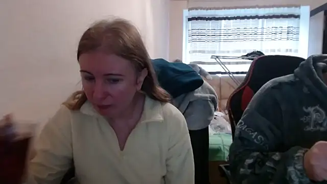 PeterAndJen online show from 8, 11, 2025