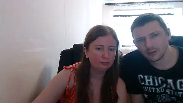 Snapshot of PeterAndJen chatting on 10, 7, 2026 PeterAndJen online show from 10, 7, 2026