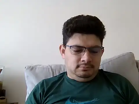 Snapshot of Javibell93 chatting on 18, 2, 2026 Javibell93 online show from 18, 2, 2026