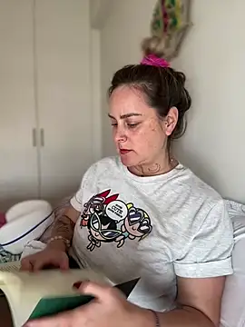 misslulipop online show from 15, 3, 2025