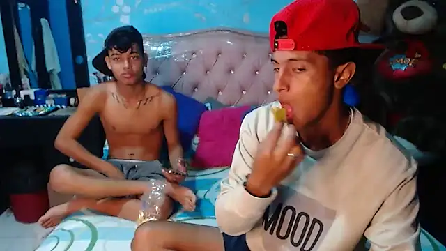 Snapshot of gustavo_saaled19 chatting on 6, 12, 2024 gustavo saaled19 online show from 6, 12, 2024