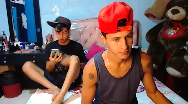 Snapshot of gustavo_saaled19 chatting on 17, 12, 2024 gustavo saaled19 online show from 17, 12, 2024