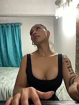 Angela isabella online show from 6, 1, 2025