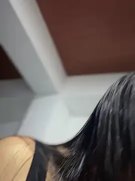 Ambar pe  online show from 21, 12, 2025