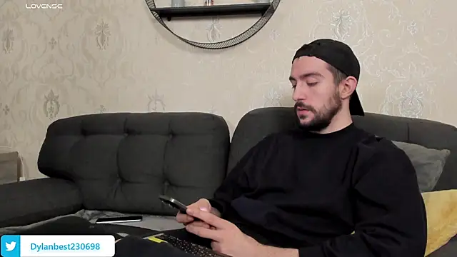 Snapshot of Dylan_Best chatting on 3, 2, 2026 Dylan Best online show from 3, 2, 2026