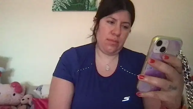 Snapshot of HYPHYtype chatting on 19, 6, 2026 HYPHYtype online show from 19, 6, 2026