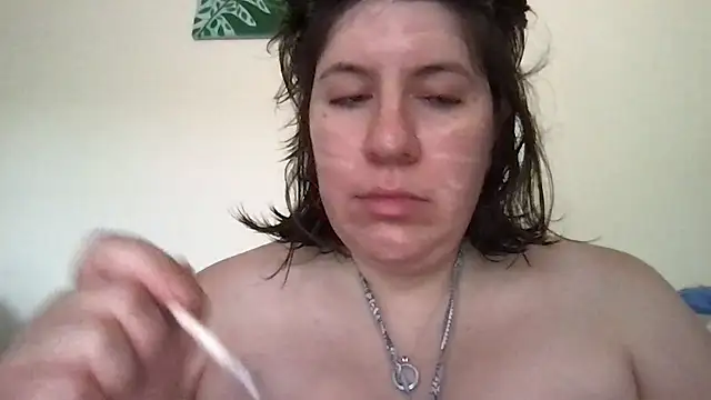 Snapshot of HYPHYtype chatting on 30, 6, 2026 HYPHYtype online show from 30, 6, 2026