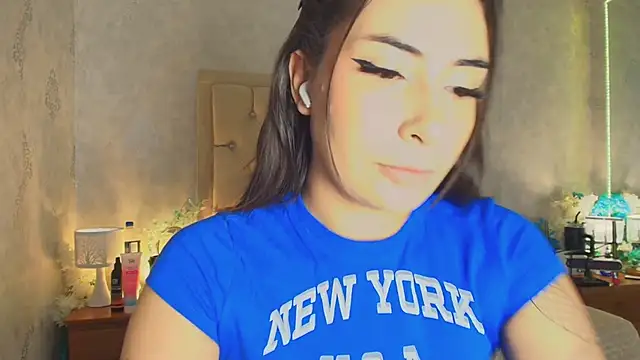 nini love01 online show from 3, 2, 2025