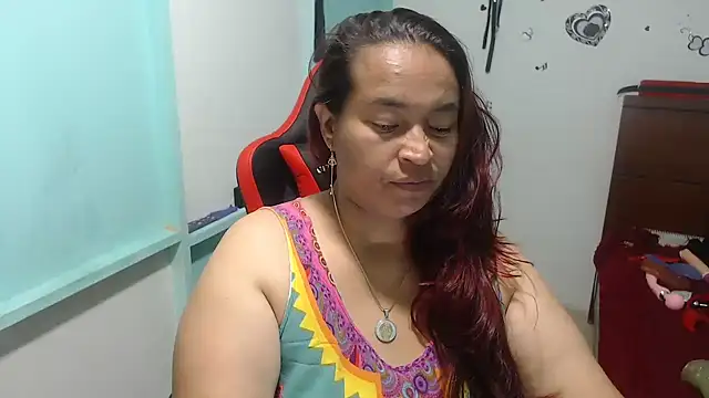 NatalySexxxMilk online show from 5, 12, 2025