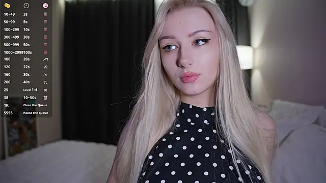 Snapshot of CatchMe1 chatting on 26, 10, 2025 CatchMe1 online show from 26, 10, 2025