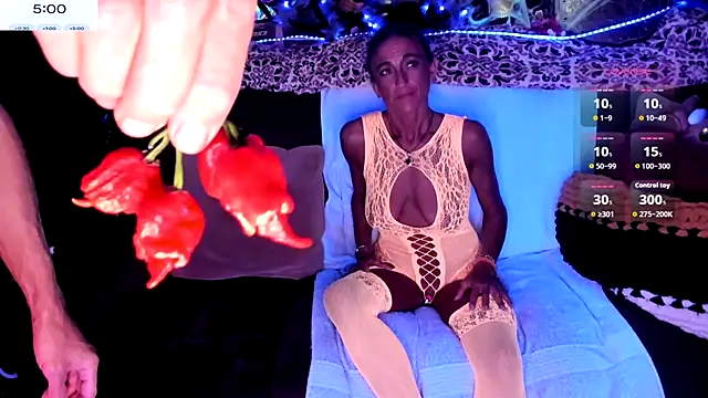 ShannNikkii420 online show from 20, 10, 2025