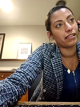 Nikkierosee online show from 5, 3, 2025