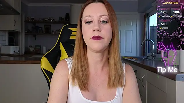 Snapshot of stripmequick chatting on 9, 1, 2025 stripmequick online show from 9, 1, 2025