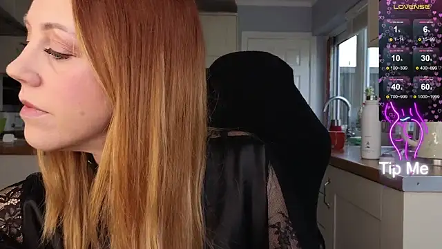 Snapshot of stripmequick chatting on 25, 2, 2025 stripmequick online show from 25, 2, 2025