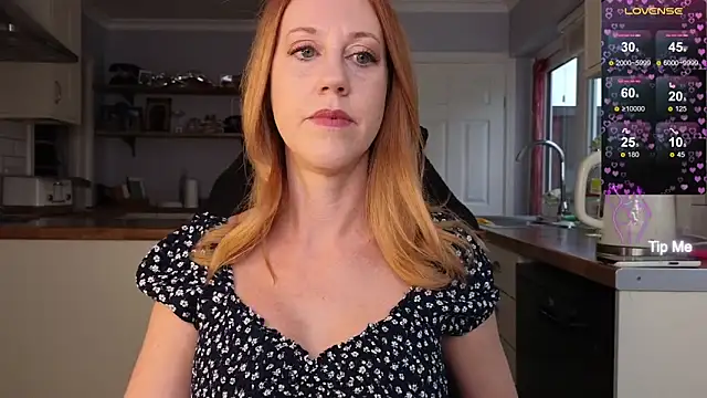 Snapshot of stripmequick chatting on 26, 9, 2025 stripmequick online show from 26, 9, 2025