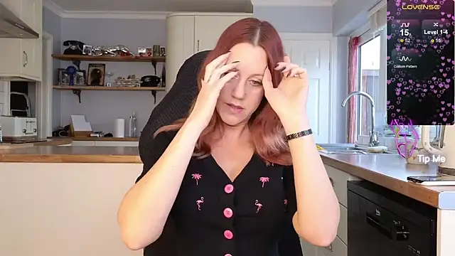 Snapshot of stripmequick chatting on 21, 10, 2025 stripmequick online show from 21, 10, 2025