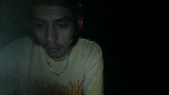 Snapshot of AlexAlejandro13 chatting on 23, 9, 2025 AlexAlejandro13 online show from 23, 9, 2025