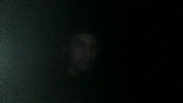 Snapshot of AlexAlejandro13 chatting on 1, 10, 2025 AlexAlejandro13 online show from 1, 10, 2025