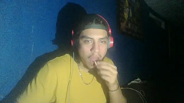 Snapshot of AlexAlejandro13 chatting on 2, 10, 2025 AlexAlejandro13 online show from 2, 10, 2025