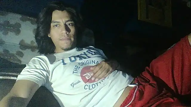 AlexAlejandro13 online show from 11, 3, 2026