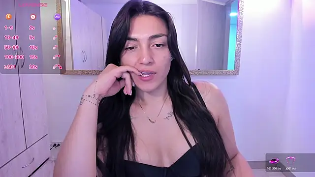 Snapshot of EricaVanderhill chatting on 2, 2, 2026 EricaVanderhill online show from 2, 2, 2026