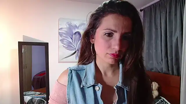 Snapshot of vanessabrown_ chatting on 1, 2, 2025 vanessabrown online show from 1, 2, 2025