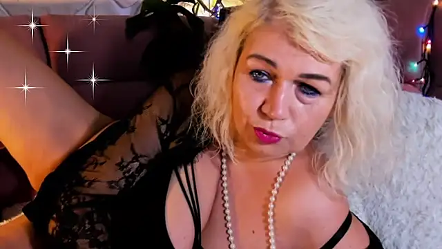 glamour kitten online show from 29, 10, 2025