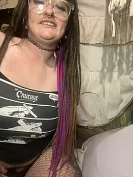 Snapshot of 1-800-FUCKYOU chatting on 5, 3, 2025 1-800-FUCKYOU online show from 5, 3, 2025