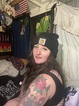 Snapshot of 1-800-FUCKYOU chatting on 15, 3, 2025 1-800-FUCKYOU online show from 15, 3, 2025