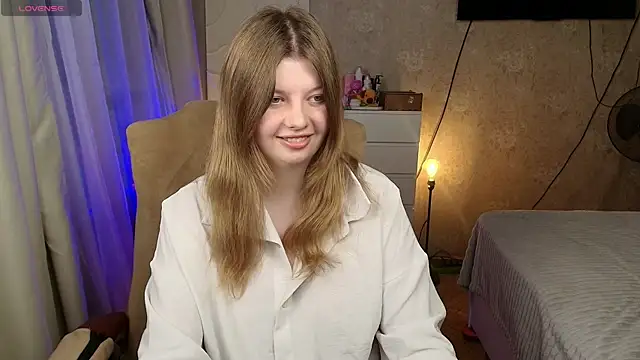 Vivian cutie online show from 5, 12, 2025