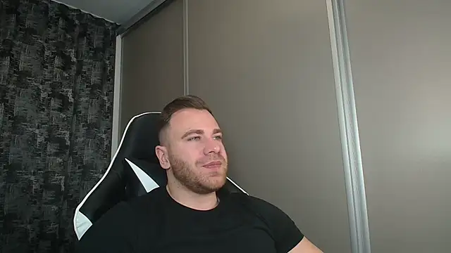 Snapshot of Thori92 chatting on 10, 1, 2025 Thori92 online show from 10, 1, 2025