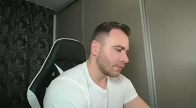 Snapshot of Thori92 chatting on 29, 1, 2025 Thori92 online show from 29, 1, 2025