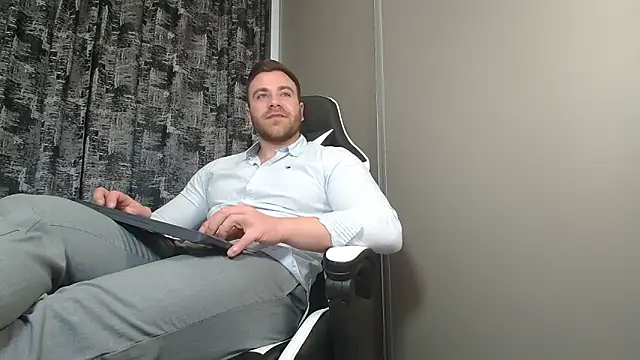 Snapshot of Thori92 chatting on 10, 2, 2025 Thori92 online show from 10, 2, 2025