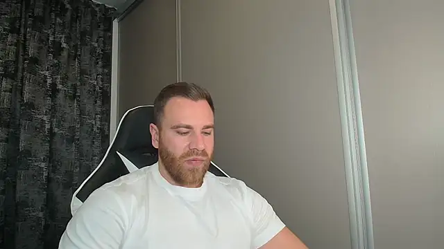 Thori92 online show from 1, 11, 2025