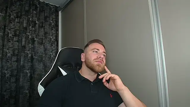 Snapshot of Thori92 chatting on 5, 11, 2025 Thori92 online show from 5, 11, 2025