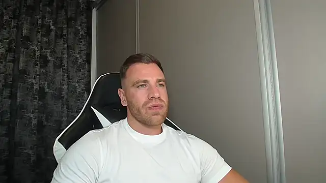 Snapshot of Thori92 chatting on 18, 7, 2026 Thori92 online show from 18, 7, 2026
