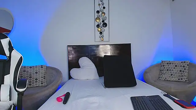 JacoboSwam online show from 19, 3, 2025