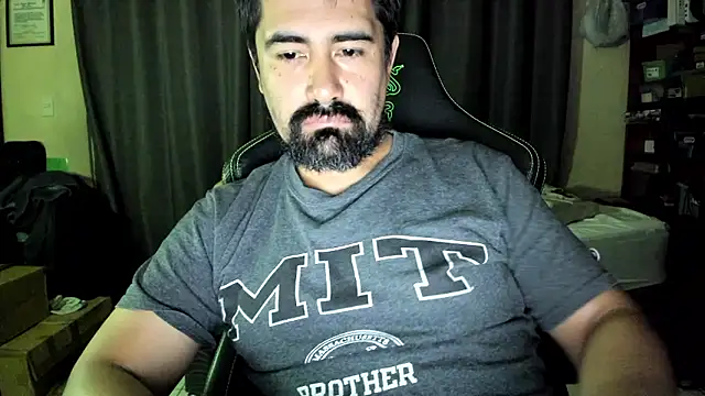 VonDoomdelToro online show from 28, 10, 2025