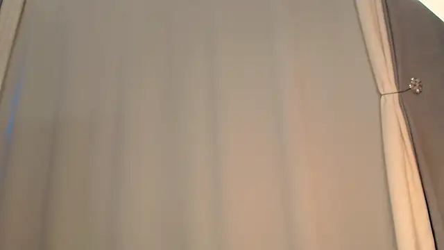 Snapshot of Tremendous_blondie chatting on 19, 7, 2026 Tremendous blondie online show from 19, 7, 2026