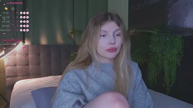 Snapshot of _aleksa_ chatting on 4, 12, 2024 aleksa online show from 4, 12, 2024