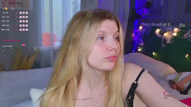 Snapshot of _aleksa_ chatting on 31, 10, 2025 aleksa online show from 31, 10, 2025